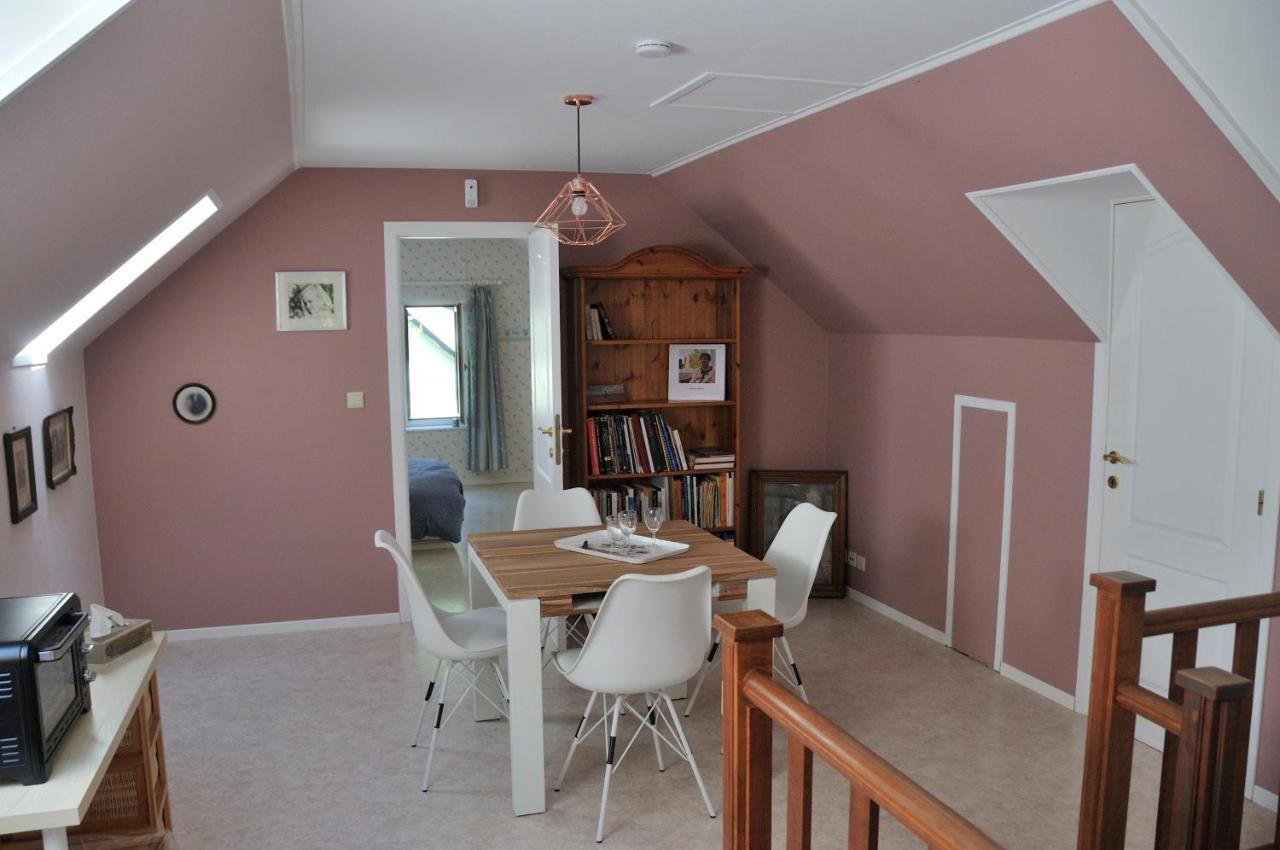 Suite Familiale Avec 2 Chambres Dans Une Villa - Quartier Vert Et Boise - 5 Kms De นามูร์ ภายนอก รูปภาพ