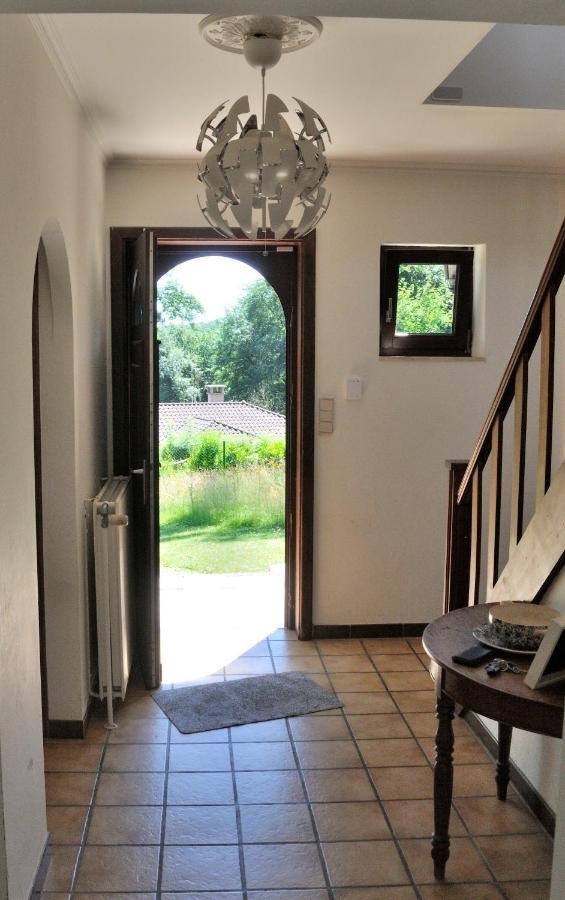 Suite Familiale Avec 2 Chambres Dans Une Villa - Quartier Vert Et Boise - 5 Kms De นามูร์ ภายนอก รูปภาพ